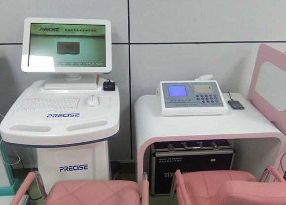 廣西賀州市衛(wèi)計(jì)局參觀“健康小屋” 廣西賀州市衛(wèi)計(jì)局參觀“健康小屋”